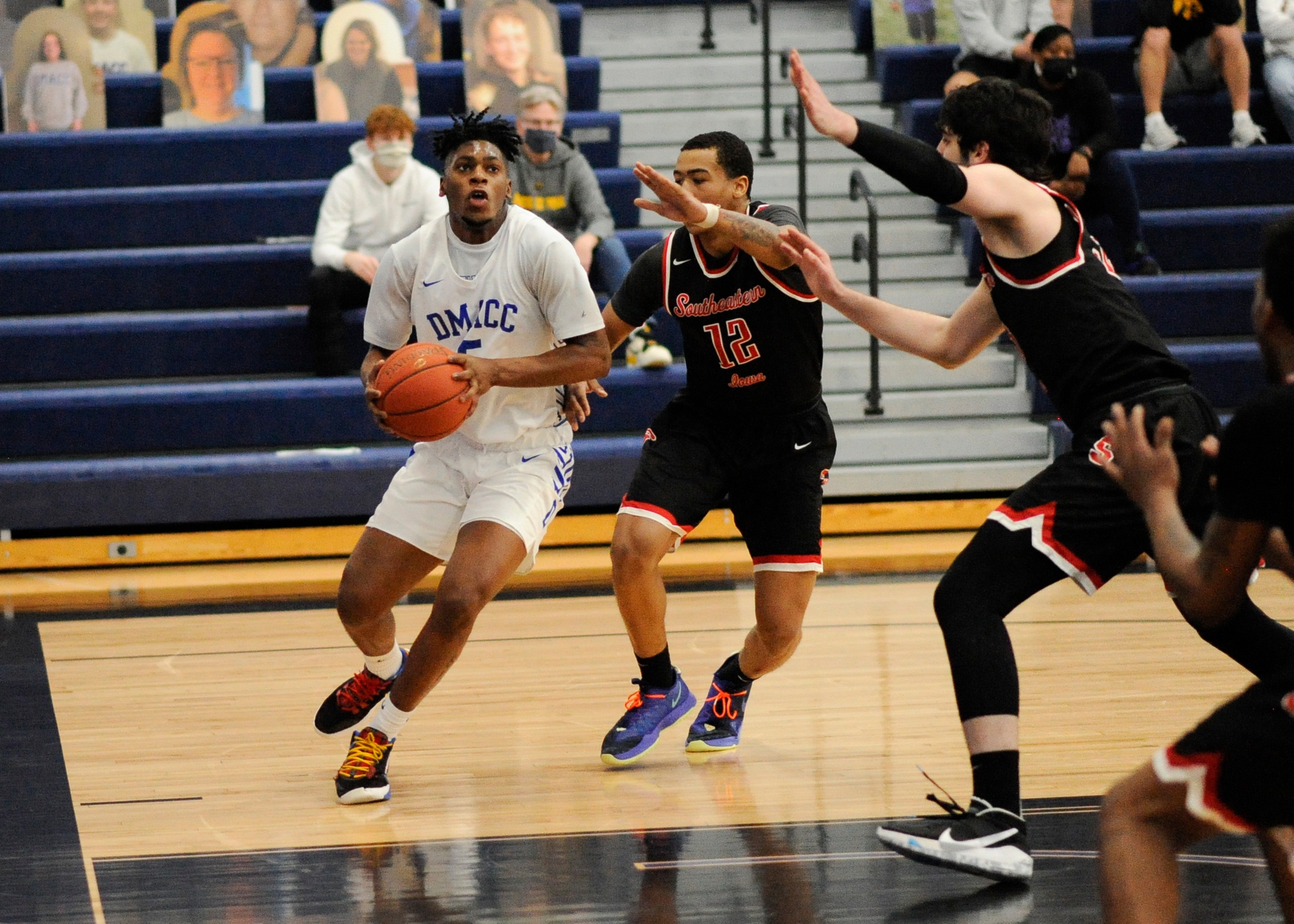 Strong second half propels DMACC to win at Northeast (NE)