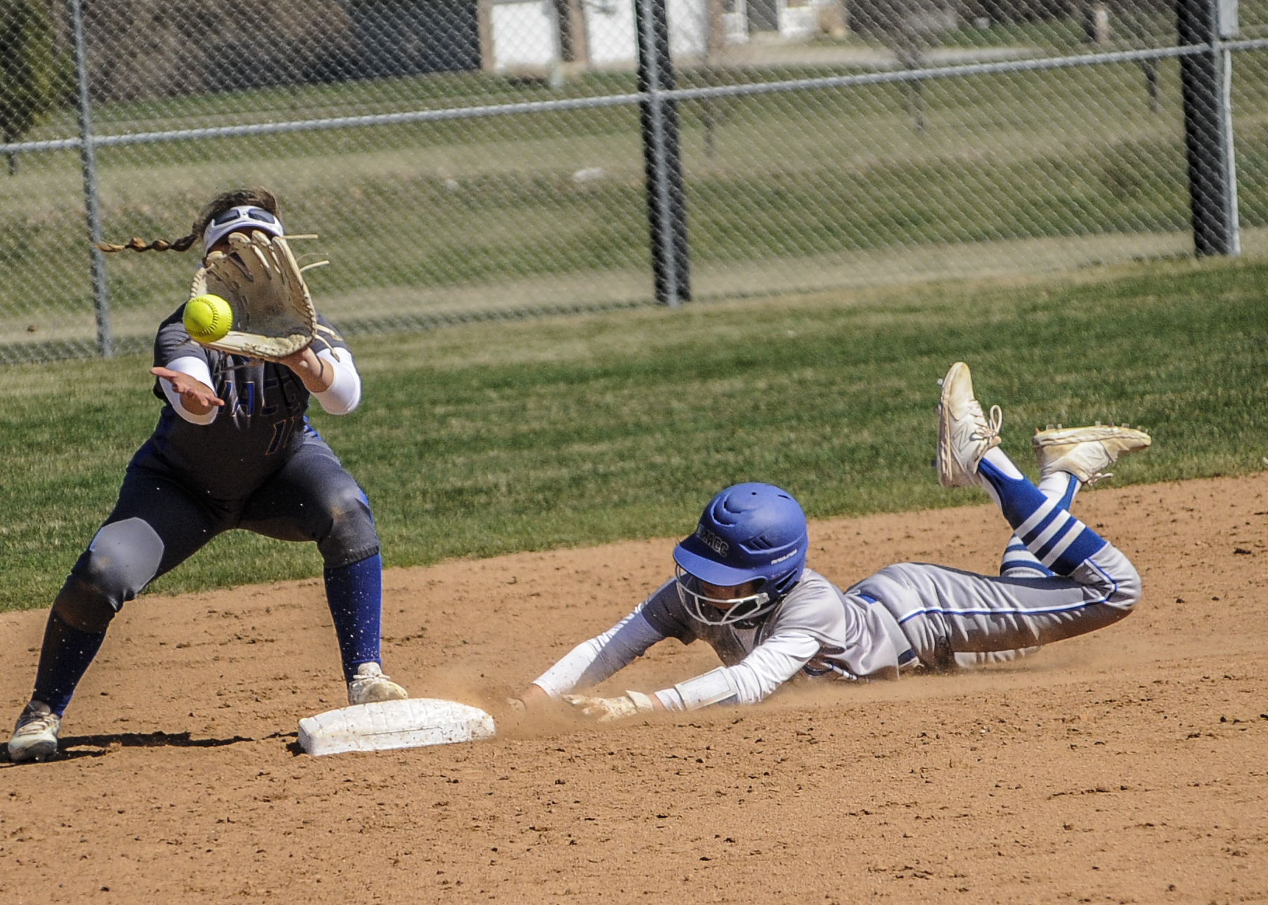 Bats explode in doubleheader sweep of NIACC