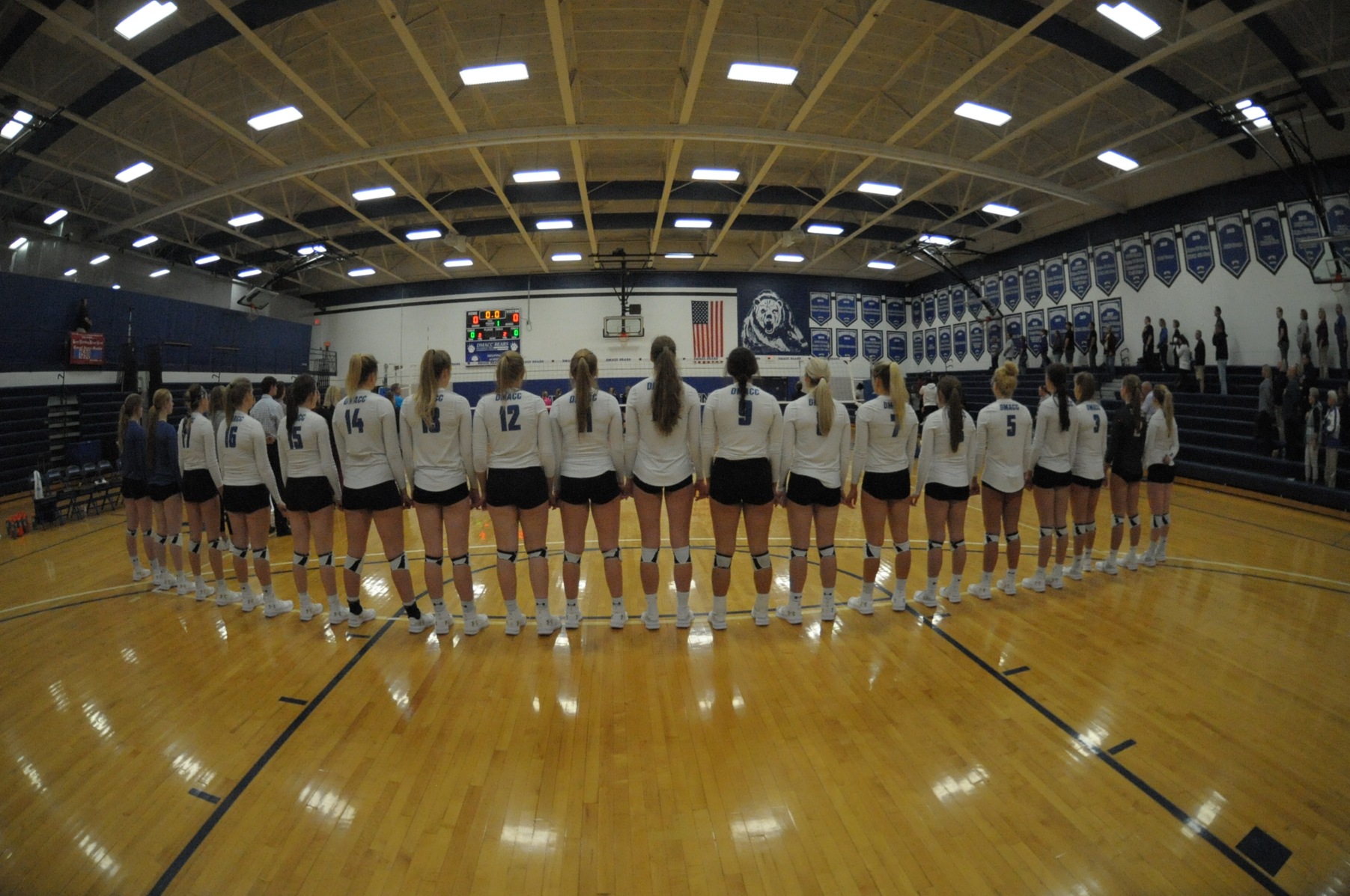 DMACC Volleyball Team Goes 2-2 in Triton Volleyball Invitational