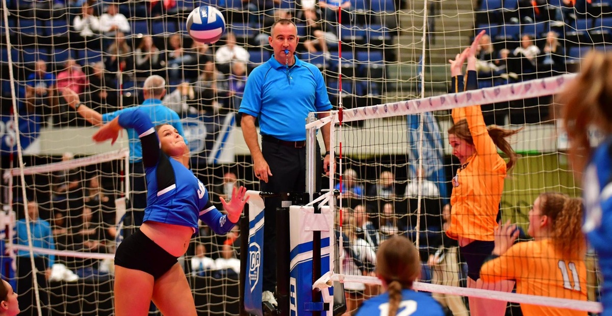 DMACC volleyball team opens national championship with upset of sixth-seeded Grand Rapids