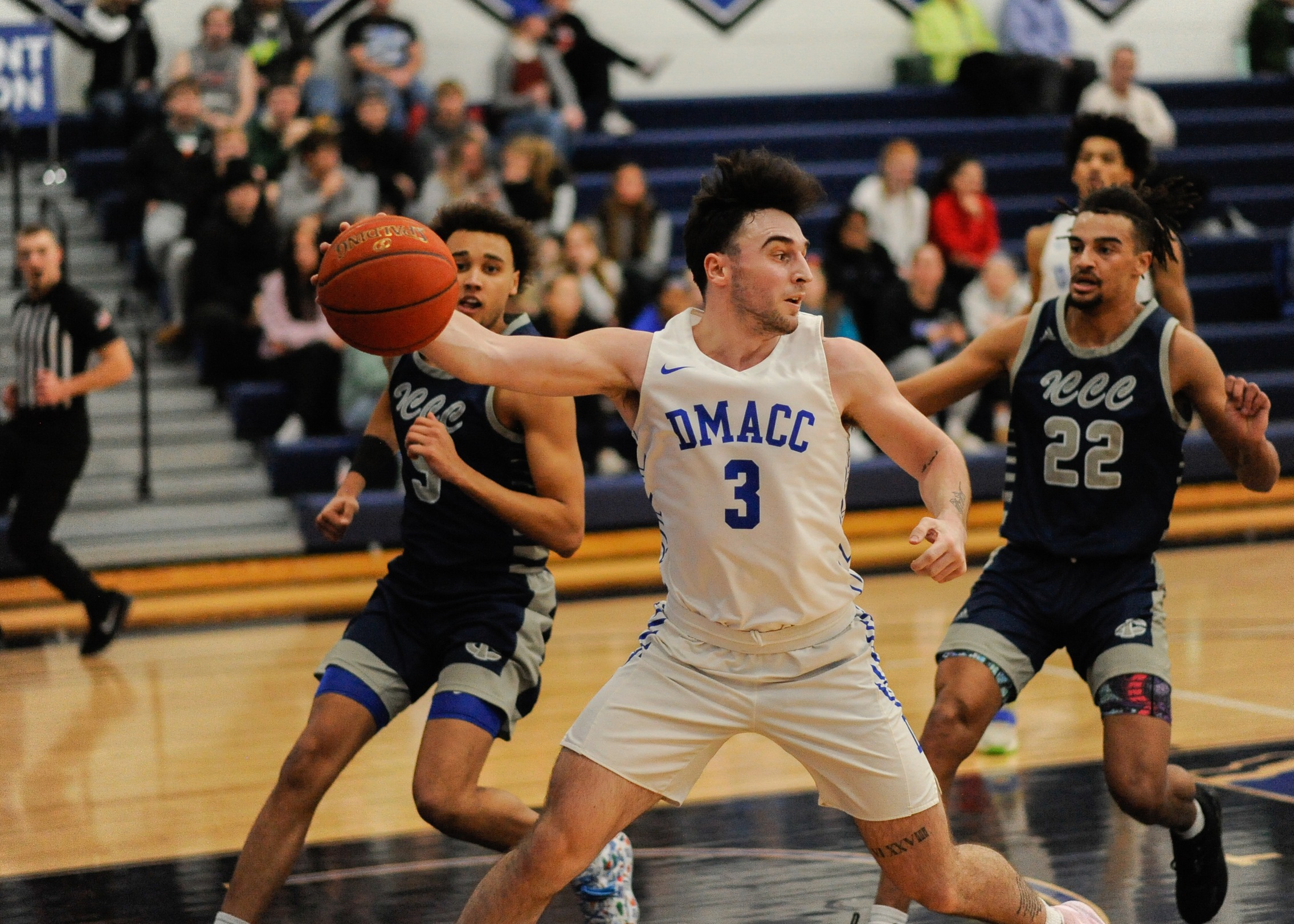 DMACC men's basketball team tops ICCC behind Cael McGee's 30-point performance