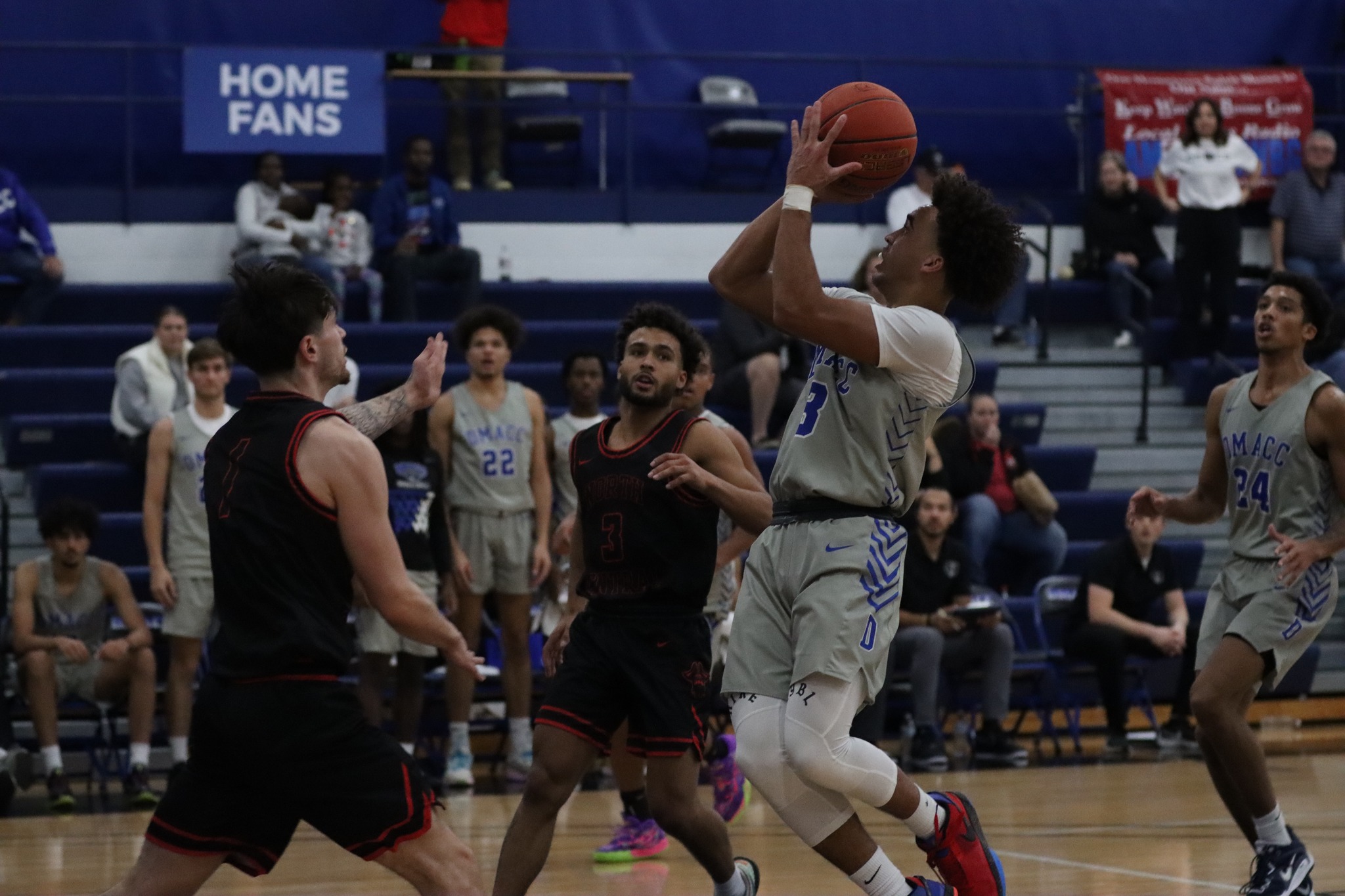 DMACC men's basketball team takes 90-76 decision from ICCC