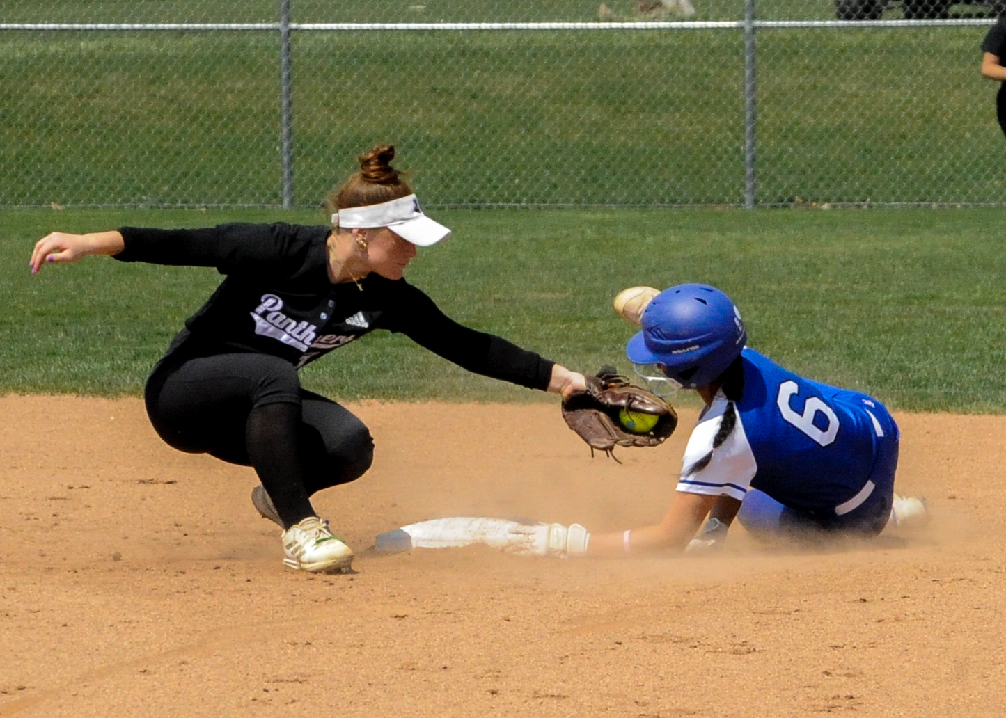 DMACC softball team takes out second-seeded Louisburg College, 2-1, in NJCAA Division II Softball World Series