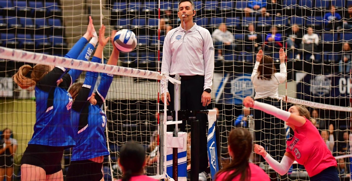 Loss to Iowa Central in national tournament ends season for DMACC volleyball team